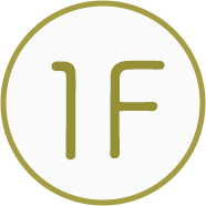 1階
